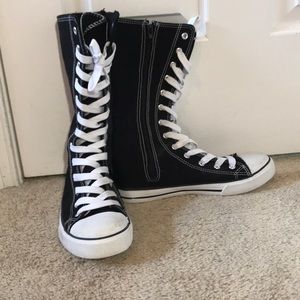 black and white converse
